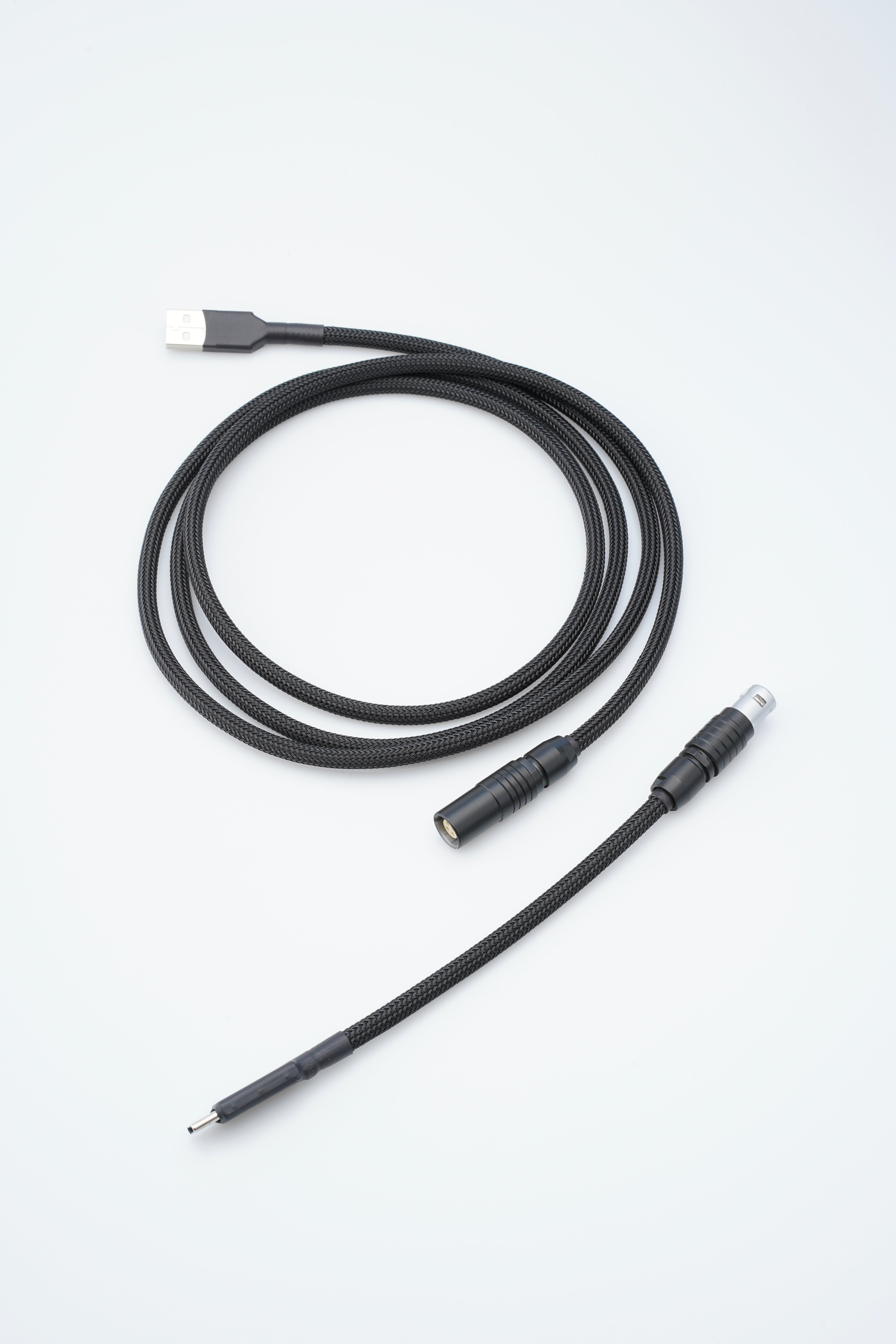 MDPC-X BLACK PUSH PULL USB CABLE