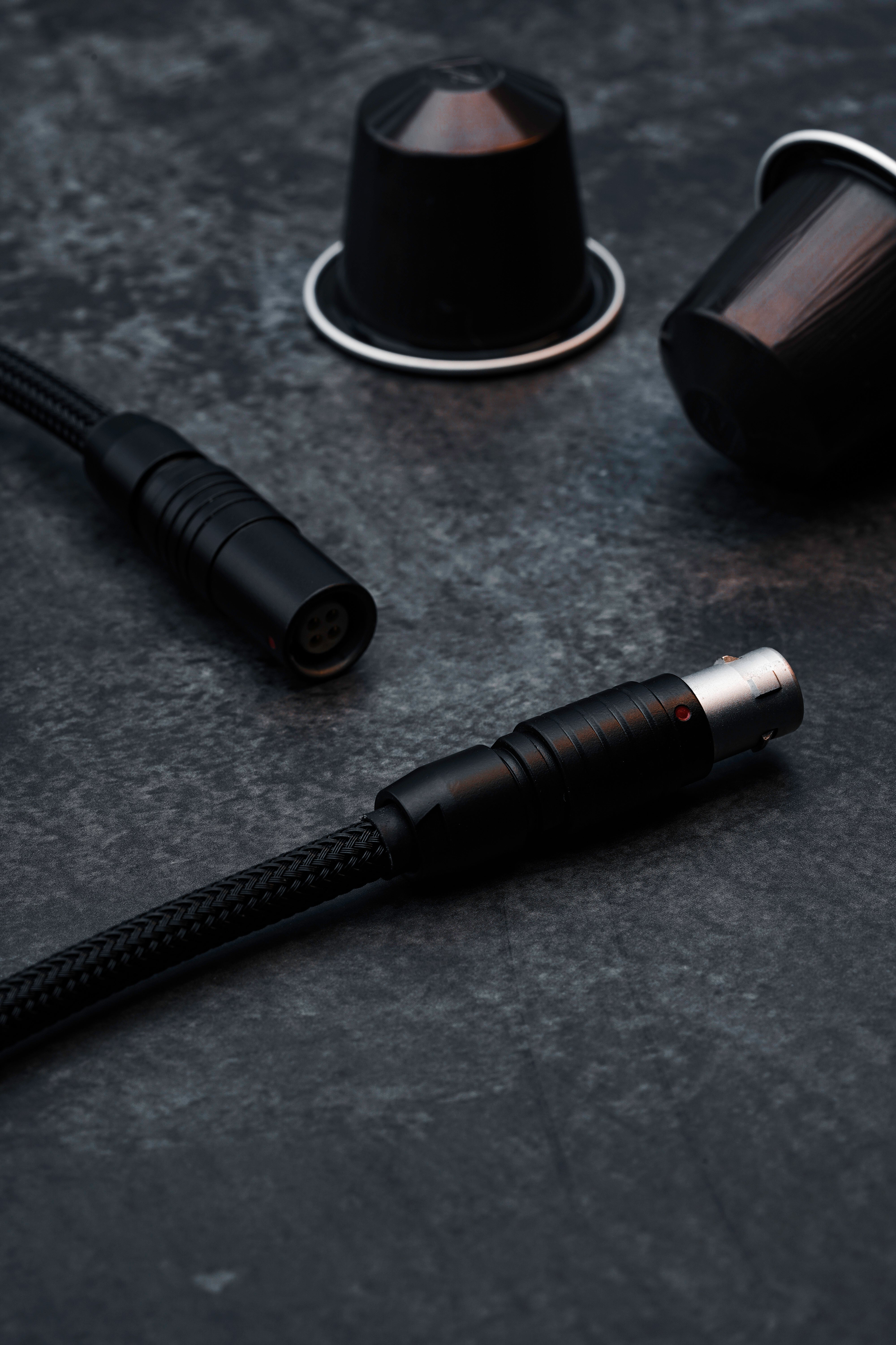 MDPC-X BLACK PUSH PULL USB CABLE